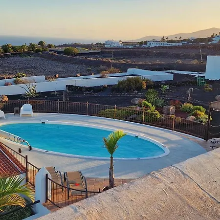 Casa Tazirit Vila Mácher